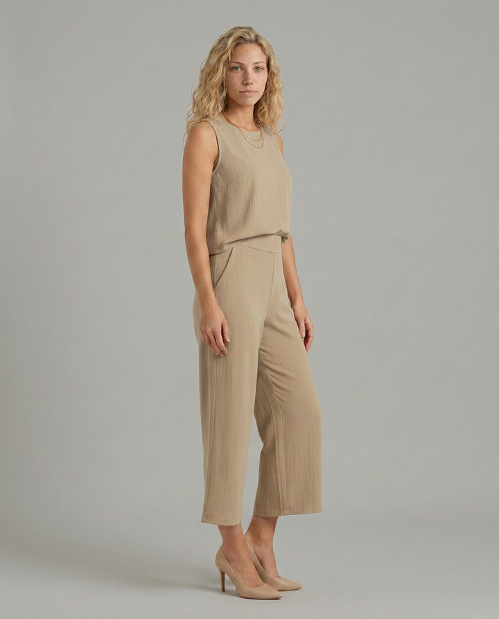 Katina | Two-Piece Set with Cropped Pants